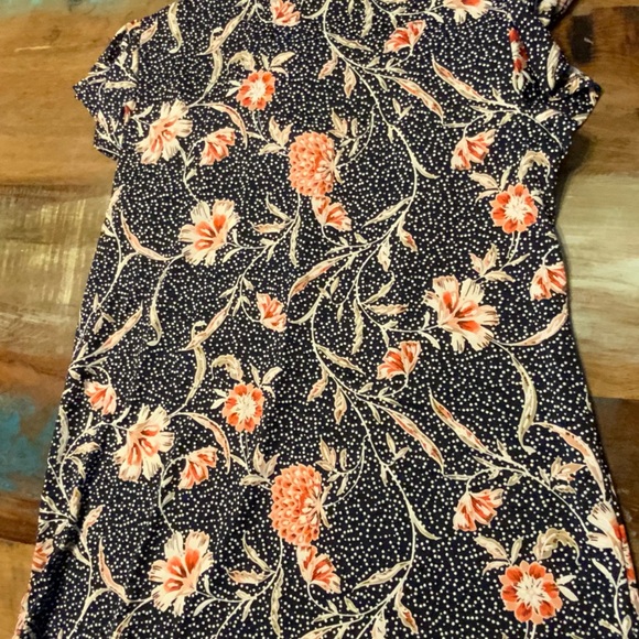 Joie de Vivre Floral Blouse - Navy and Pink - Picture 3 of 4